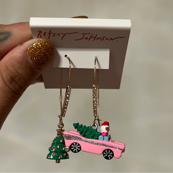 Betsey Johnson Santa in pink caddy - Picture 1 of 7